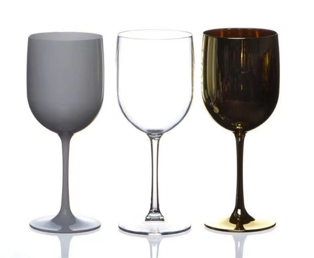 Custom Plastic Wine Glasses (4)