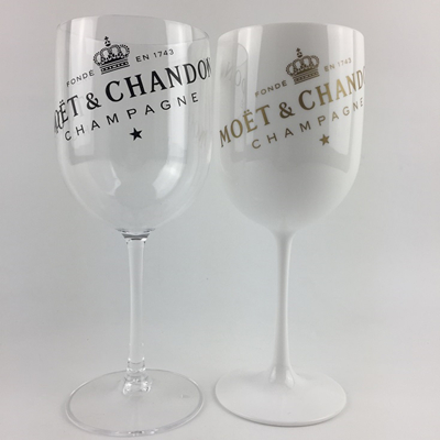 Design Plastic Wine Glasses (1) – 400