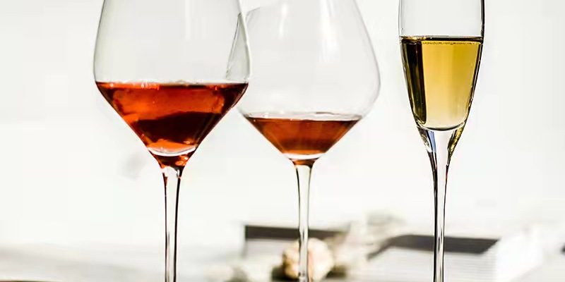 Free crystal wedding champagne wine glasses (5)