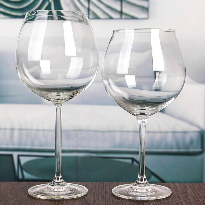 Long stem clear wine glasses for restaurant